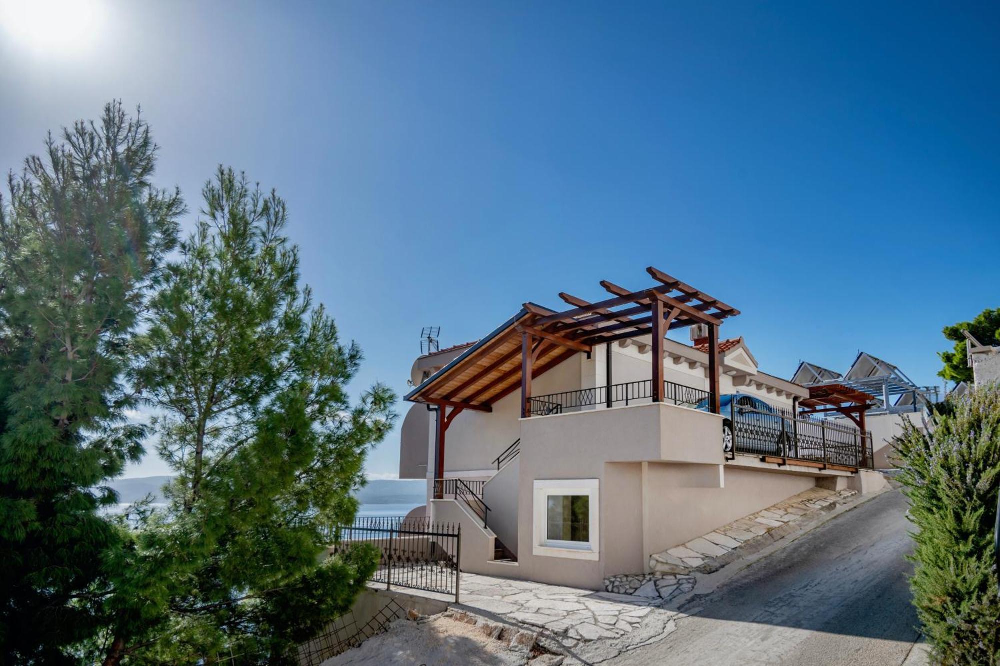 Jana * Marusici (Split-Dalmatia)