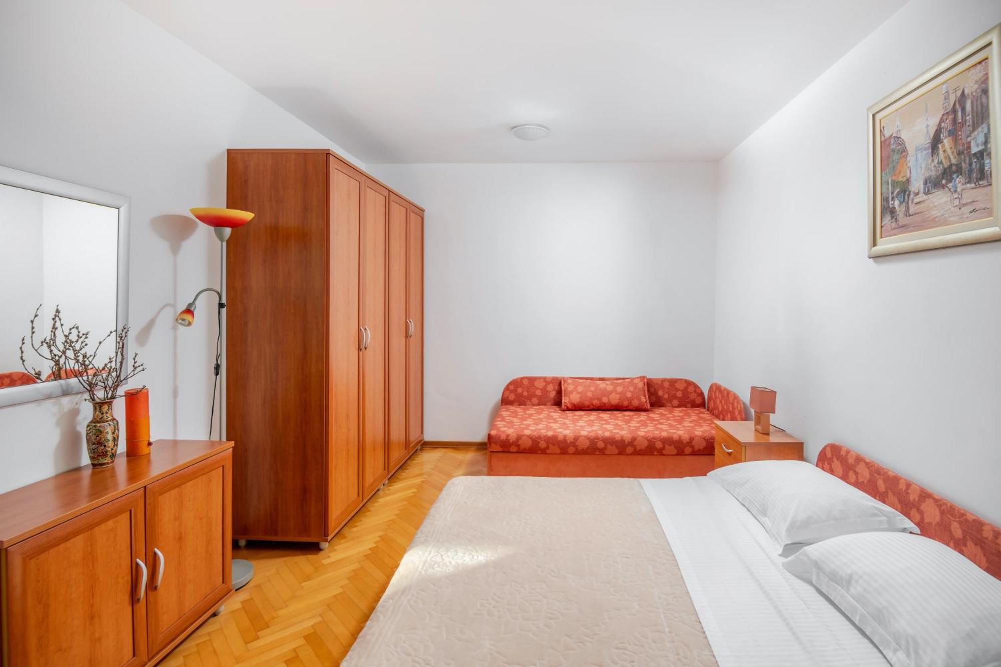 Jana Apartment